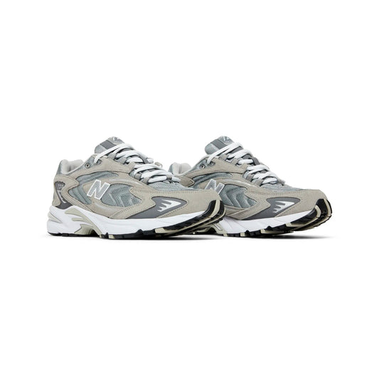 New Balance 725 Cinza