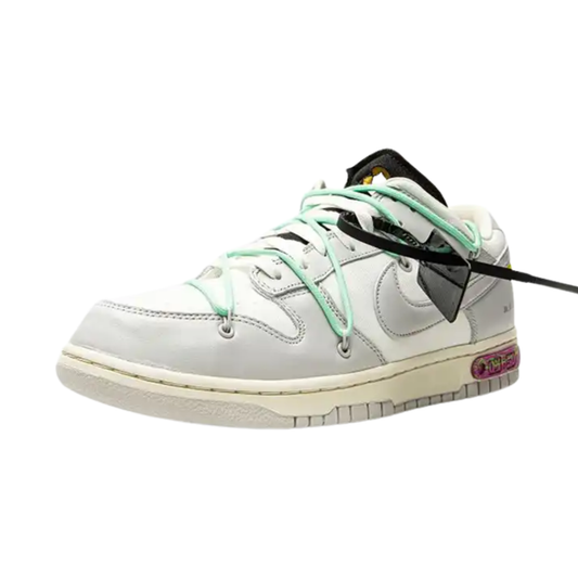 Off-White x Nike Dunk Low Lot 4 of 50