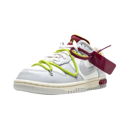 Off-White x Nike Dunk Low Lot 8 of 50