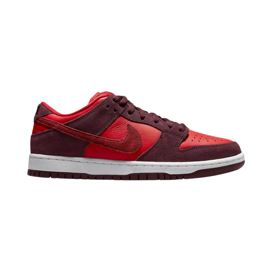 Nike SB Dunk Low Cherry