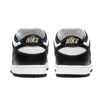 Supreme x Nike SB Dunk Low Stars Black