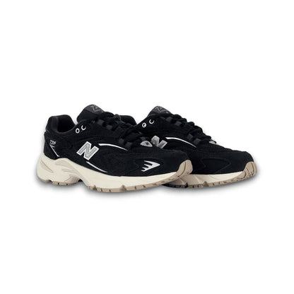 New Balance 725 Preto
