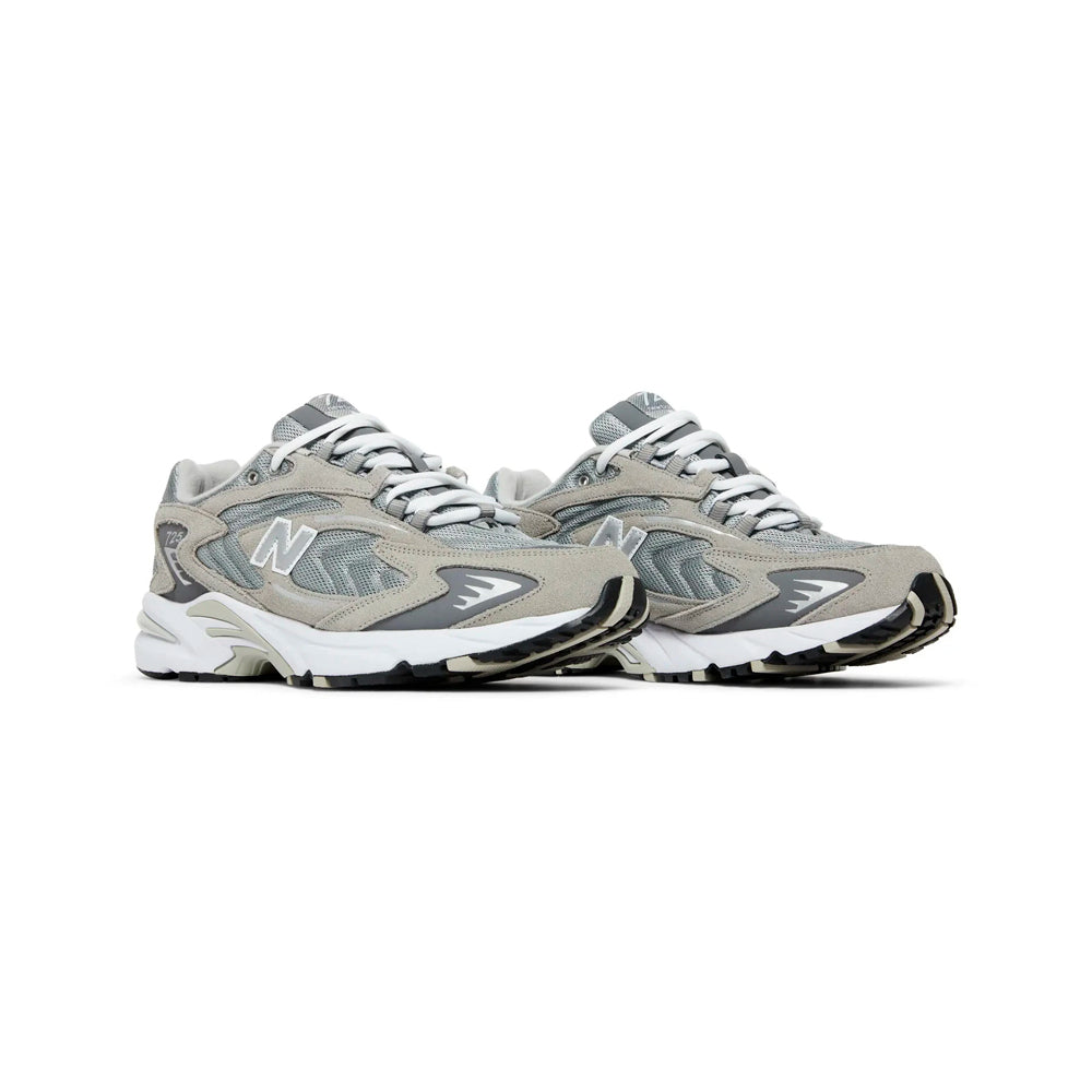 New Balance 725 Cinza