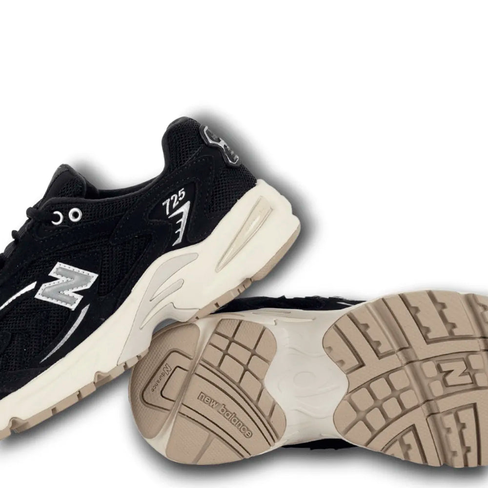 New Balance 725 Preto