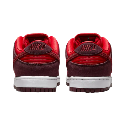 Nike SB Dunk Low Cherry