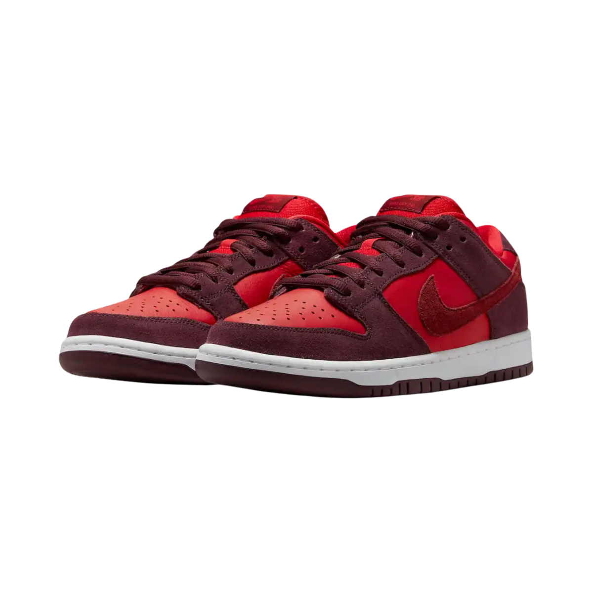 Nike SB Dunk Low Cherry