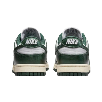 Nike Dunk Low Aged Green