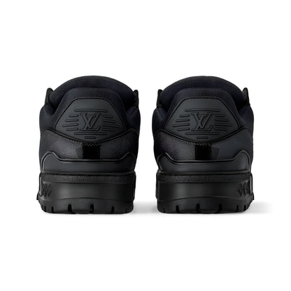 Louis Vuitton Maxi All Black