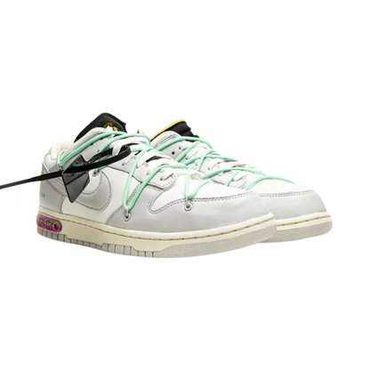 Off-White x Nike Dunk Low Lot 4 of 50