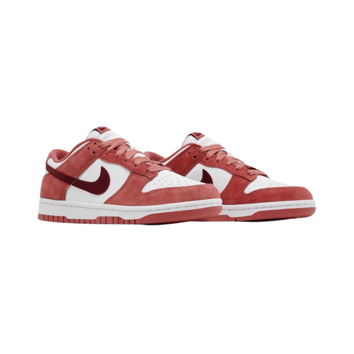 Nike SB Dunk Low Valentine’s Day
