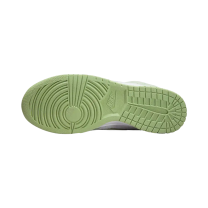 Nike Dunk Low SE Fleece Honeydew