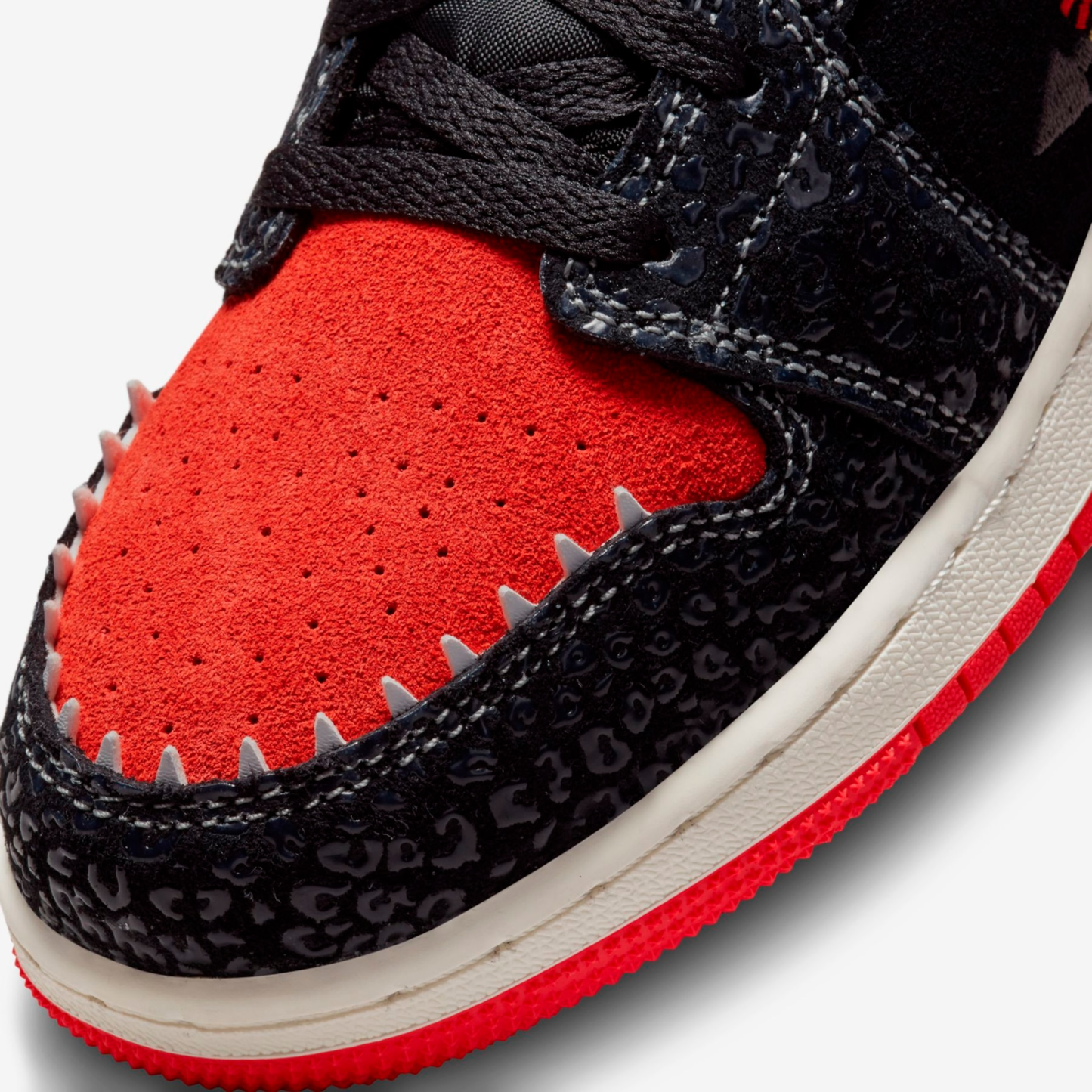 Nike Air Jordan 1 Mid SE Siempre Familia