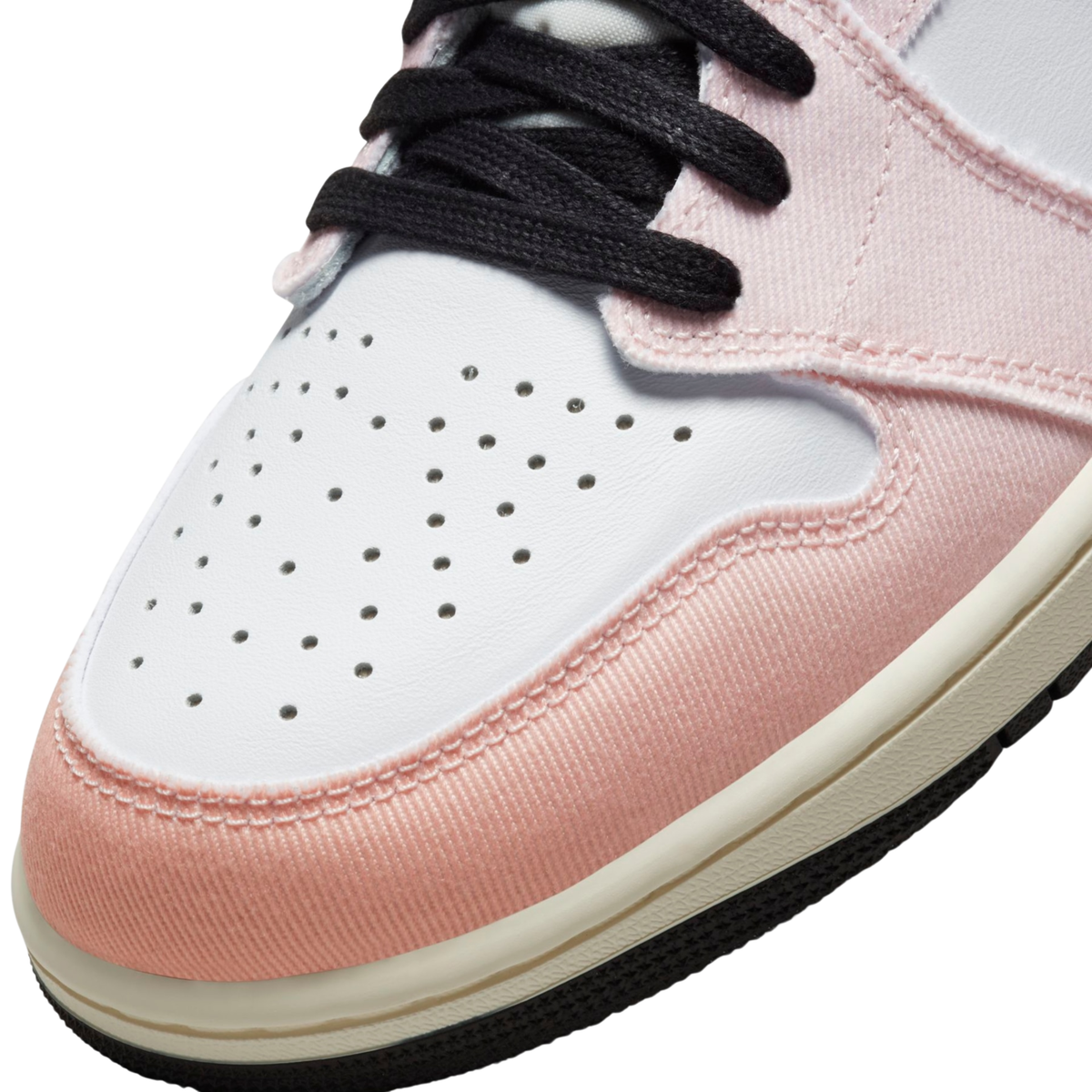 Nike Air Jordan 1 Retro High Skyline
