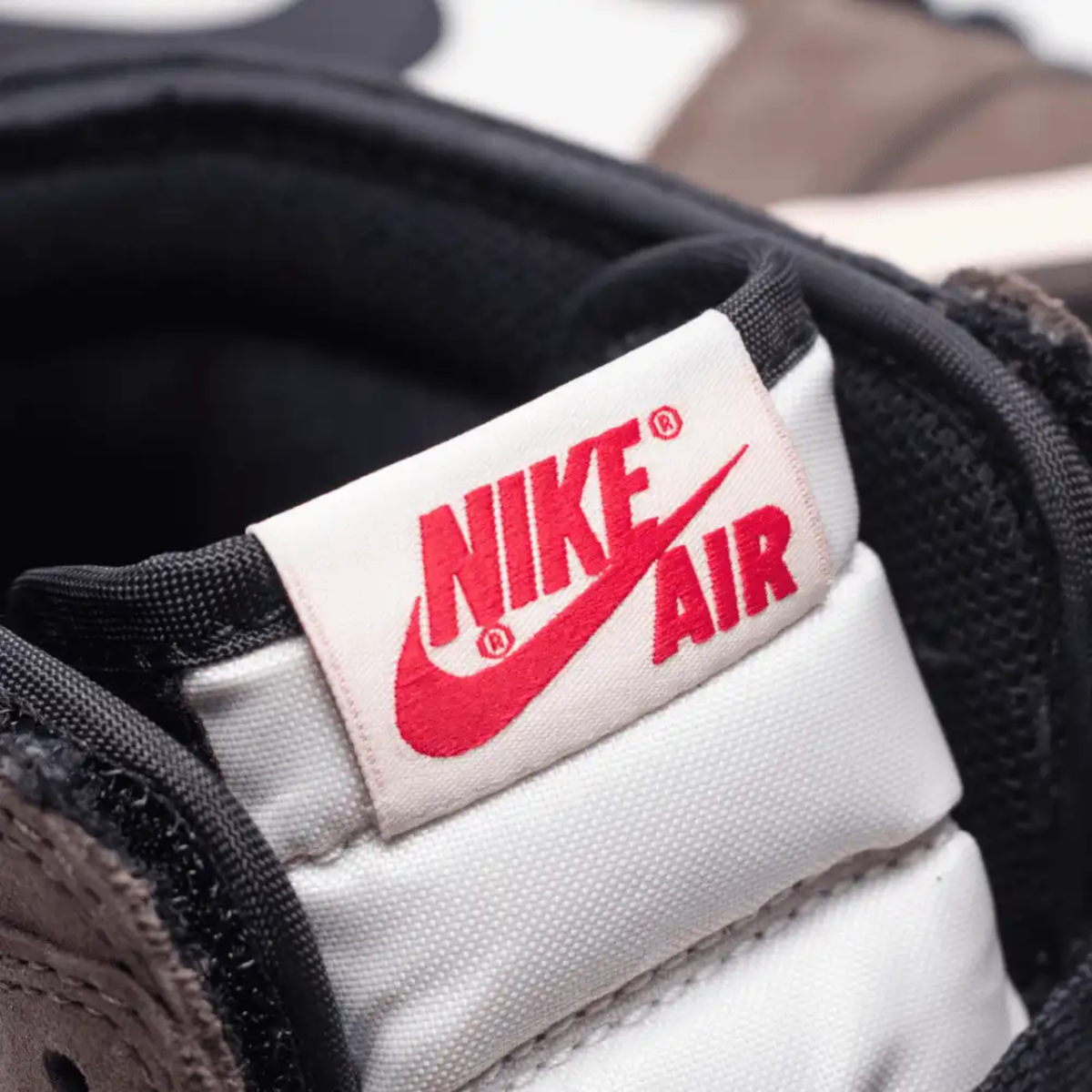 Travis Scott x Nike Air Jordan 1 Retro High Dark Mocha