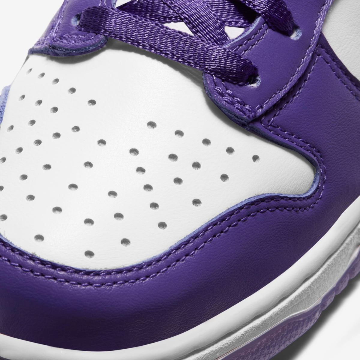 Nike Dunk High SP Varsity Purple