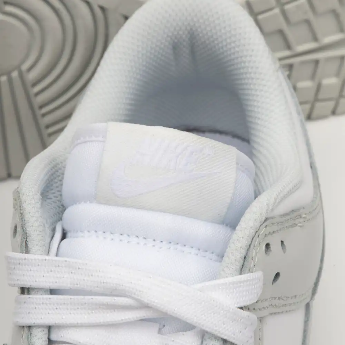 Nike Dunk Low Photon Dust
