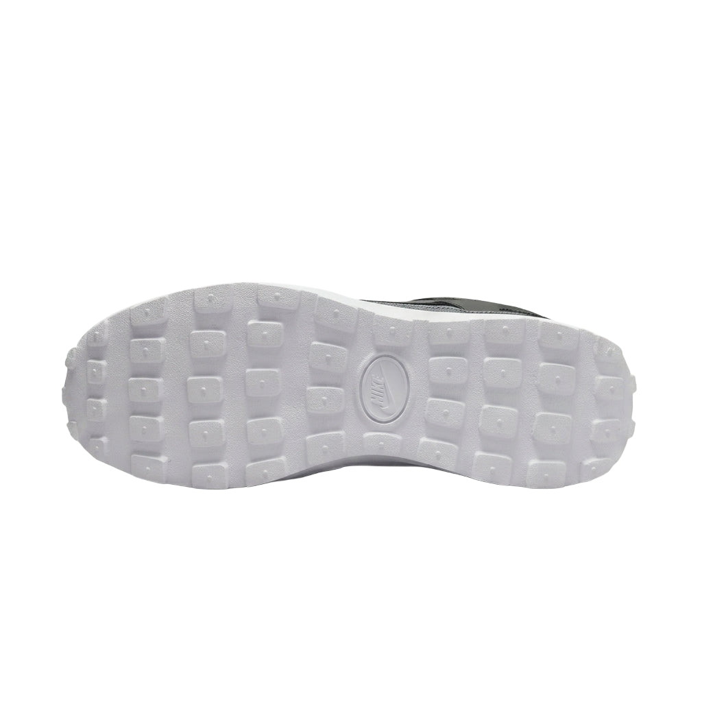 Nike Bailleli Treiner Grey