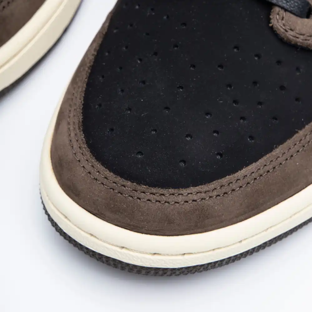 Nike Air Jordan 1 Low Travis Scott Dark Moccha